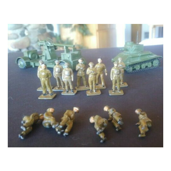 Vintage Dinky Army Tank, Gun and Soldiers, Lot of 17 (1950s) England {1}