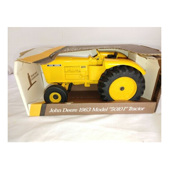 John Deere 1963 "5010-I" Tractor 1/16 Ertl #5629 Blueprint Replica NIB (JD8) {1}