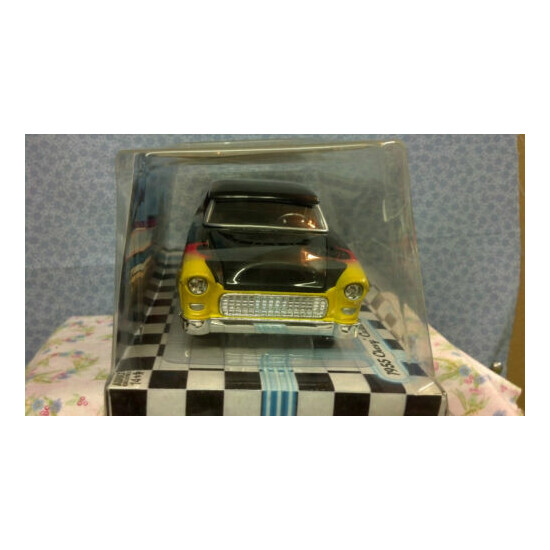 CHEVY, 1955, CUSTOM, 1:24 Scale, ISSUE #28, Released Date: 2009, Very Sweet! {3}