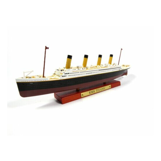 New Atlas Diecast R.M.S TITANIC 1:1250 Cruise Ship Model Boat Collection {4}