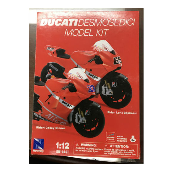 New-Ray Ducati Desmosedici Casey Stoner No. 27 Model Kit {1}