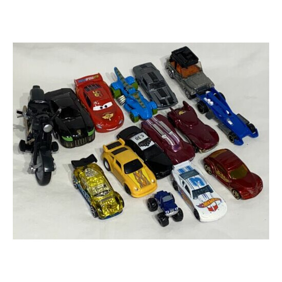 Toy Cars Match Box Mixed lot of 15 Hot Wheels Mattel Boy Toys {1}