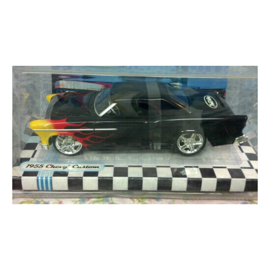 CHEVY, 1955, CUSTOM, 1:24 Scale, ISSUE #28, Released Date: 2009, Very Sweet! {2}