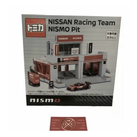 Brand New Tomica Nissan Racing Team Nismo Pit Dealership Display Tomy GT-R {1}