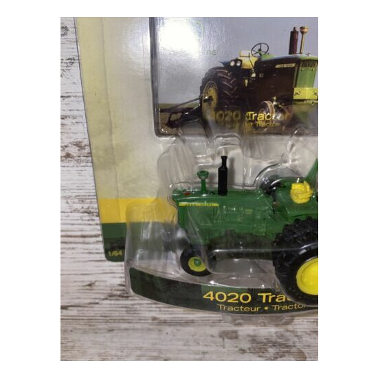 1/64th Scale John Deere 4020 With Duals & Rops Die-Cast Ertl With Collector Card {6}