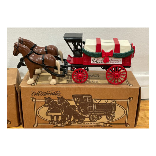  Vintage Ertl Collectibles Horse &Wagon Die- Cast Metal Vehicles 2 pieces  {2}
