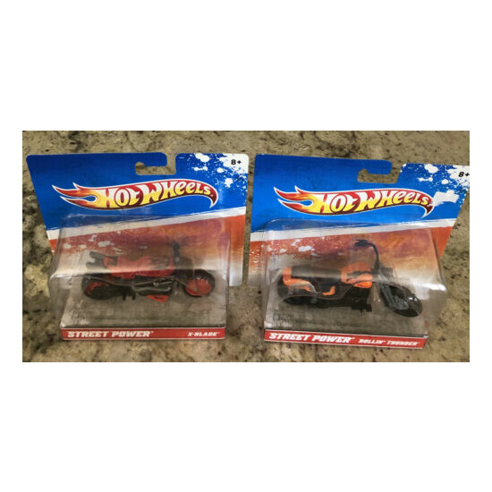 2 Collectible Hot Wheels Street Rollin Thunder & X-Blade Motorcycles Bikes {7}