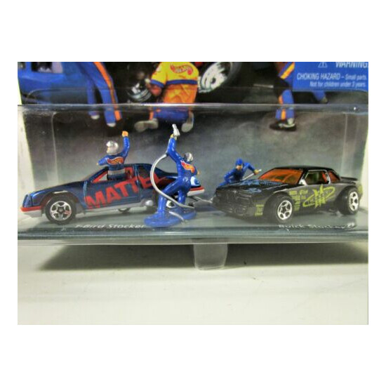 HOT WHEELS ACTION PACK OLD SCHOOL NASCAR RACING PIT CREW SET NEW IN 1996 PACKAGE {5}
