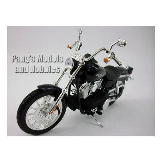 Harley - Davidson Dyna Street BOB 1/12 Scale Die-cast Metal Model by Maisto {3}