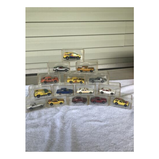 15 MIXED LOT OF VINTAGE 1970'S-1980'S TOY CARS HOT WHEELS and Cases {1}