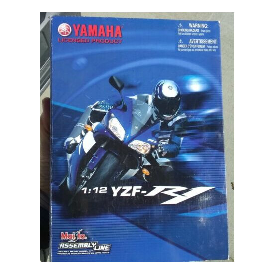 MAI39052 Maisto Moto IN Kit Prepeint 1/12 Yamaha YZF R1 2005 Red Black {1}