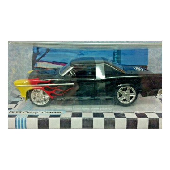 CHEVY, 1955, CUSTOM, 1:24 Scale, ISSUE #28, Released Date: 2009, Very Sweet! {1}