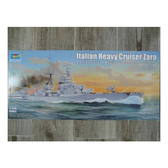 Model boat 1/350 trumpeter 5347 italian cruiser zara hevay  {1}