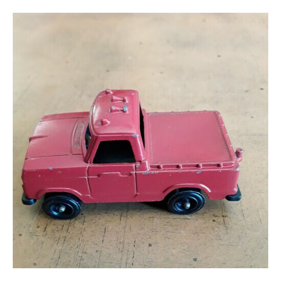 TootsieToy Red Pickup Truck With Tonneau Cover Diecast - Plastic Wheels w/ Hitch {1}