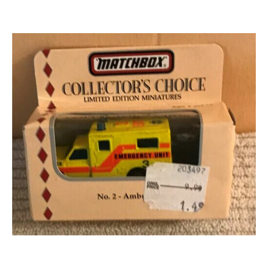 NEW RARE Vintage 1994 Matchbox Collector's Choice No. 2 EMT Emergency AMBULANCE {1}