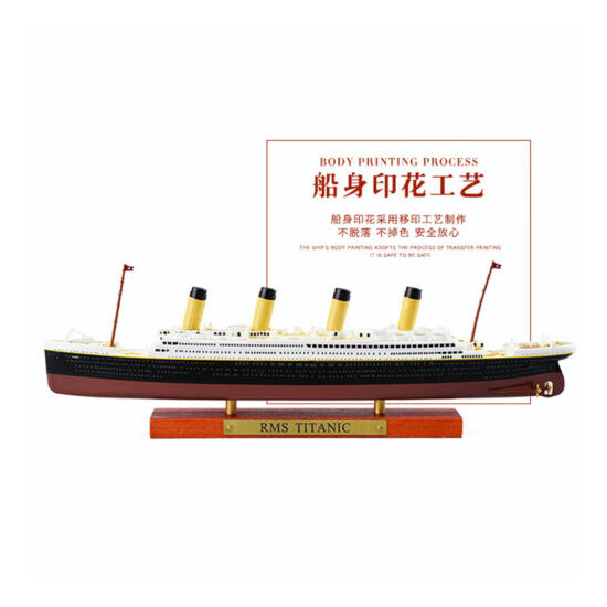 New Atlas Diecast R.M.S TITANIC 1:1250 Cruise Ship Model Boat Collection {8}