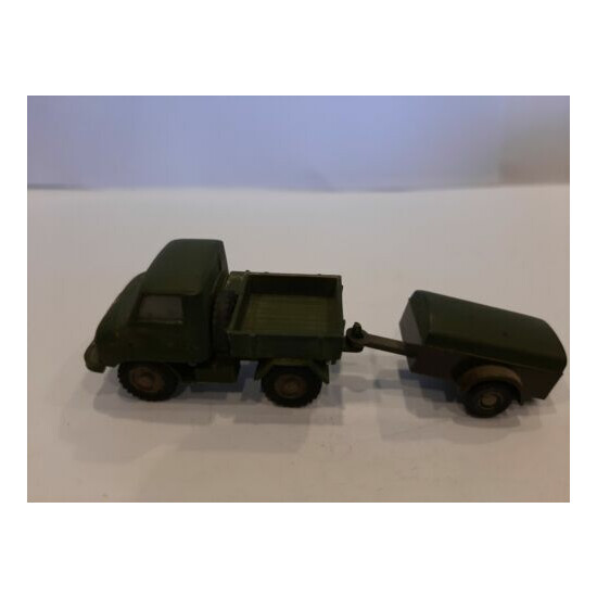 WIKING Painted Mercedes Benz Unimog Flatbed Truck with Trailer - HO Scale  {1}