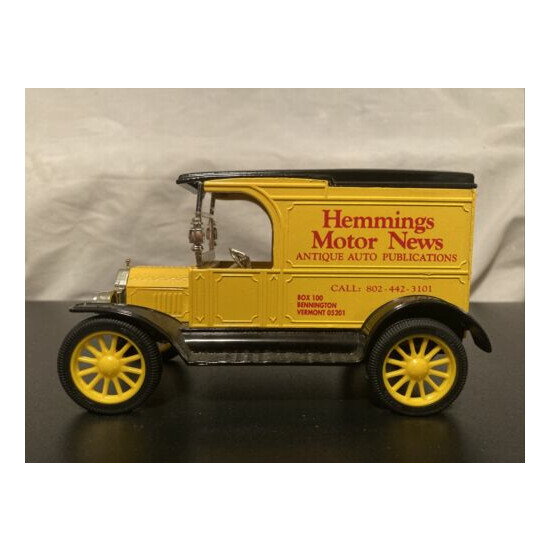 Ertl Hemmings Motor News 1917 Ford Model T Coin Bank, Delivery Truck In Box {1}