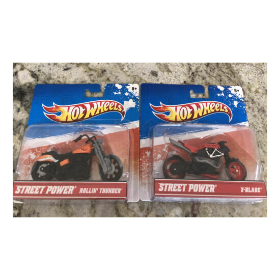 2 Collectible Hot Wheels Street Rollin Thunder & X-Blade Motorcycles Bikes {1}