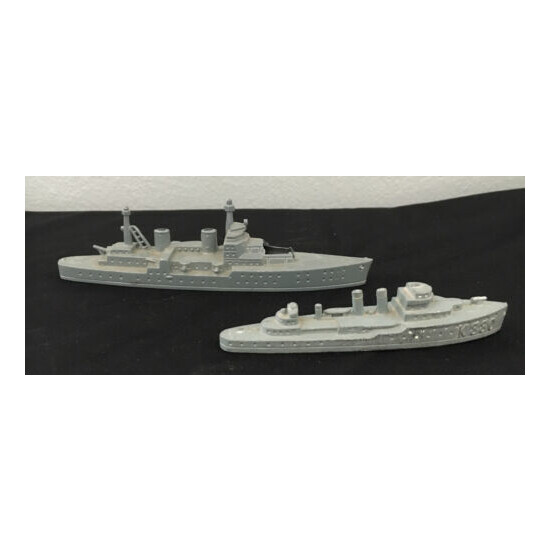 Tootsietoy Destroyer Battleship Ship Boat Diecast Toy Navy Cruiser {1}