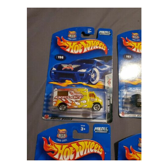 Hot Wheels Lot 2002 metal collection charger GT ambulance  {5}