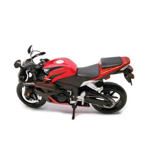 Maisto Motorcycle Series: 2007 Honda CBR 600RR 1:12 Scale {3}