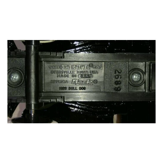 Steelcase Office Equipment 1926 Mack Crate Diecast Ertl Truck Bank # 9041UO {7}
