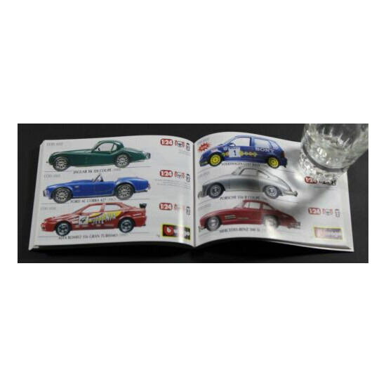 2000 Burago 1:18 & 1:24 SCALED CARS TOY CATALOG Rare & VHTF 112 Pages Full Color {4}