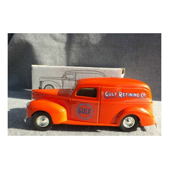 1940 GULF Refining FORD Panel Van Car Bank 1993 Ertl KEY+BOX 1/25 NEW ORANGE oil {1}