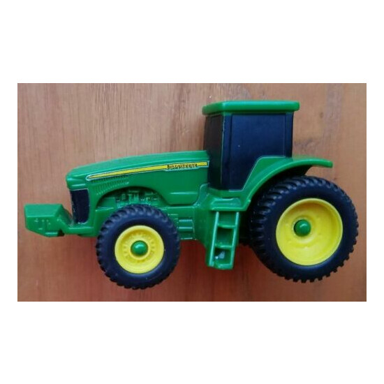 ERTL 1:64 John Deere 8110 Toy Tractor from Farm Play Set by Tomy Toys {1}