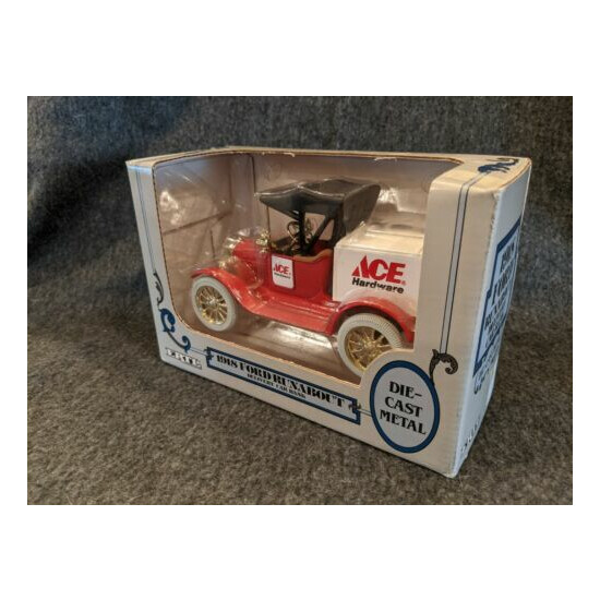 Ertl #9530 - Ace Hardware - 1918 FORD RUNABOUT DIECAST BANK 1/25 SCALE NOS NIB {9}