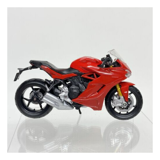 Maisto Ducati Supersport S Red 1:18 Scale Superbike Racing Motorcycle Replica {1}