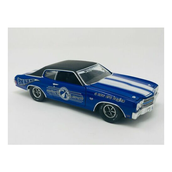 Kentucky Wildcats 1970 Chevelle SS DIECAST Bank 1 of 504 Limited Edition {1}