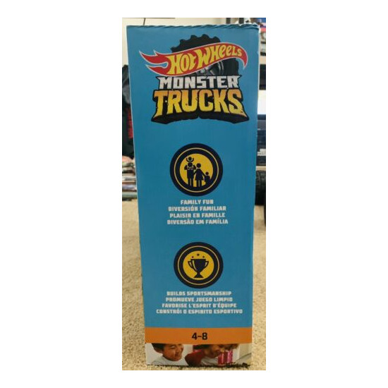 Mattel Hot Wheels Monster Trucks Scorpion Sting Raceway With Demolition Doubles {10}