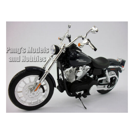 Harley - Davidson Dyna Street BOB 1/12 Scale Die-cast Metal Model by Maisto {6}