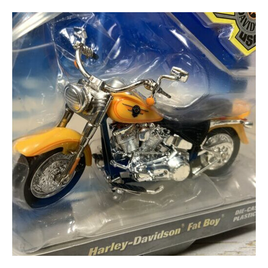 1:18 scale hot wheels Harley Davidson Fat Boy Plastic Parts Orange  {1}