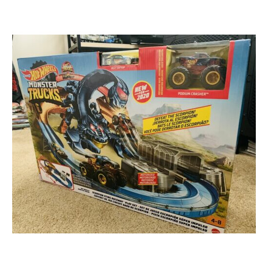 Mattel Hot Wheels Monster Trucks Scorpion Sting Raceway With Demolition Doubles {4}