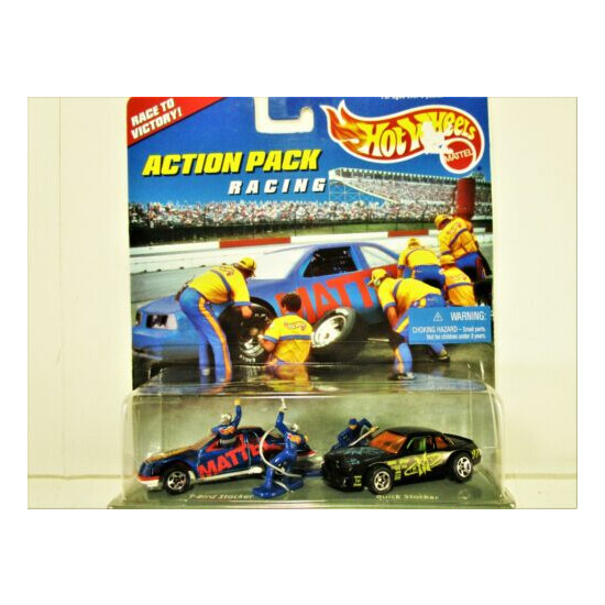 HOT WHEELS ACTION PACK OLD SCHOOL NASCAR RACING PIT CREW SET NEW IN 1996 PACKAGE {1}