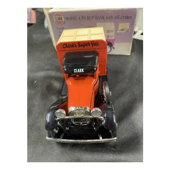 Collectible Limited Edition Ford Model A Clark Oil Crate Locking Bank W/ Key {5}