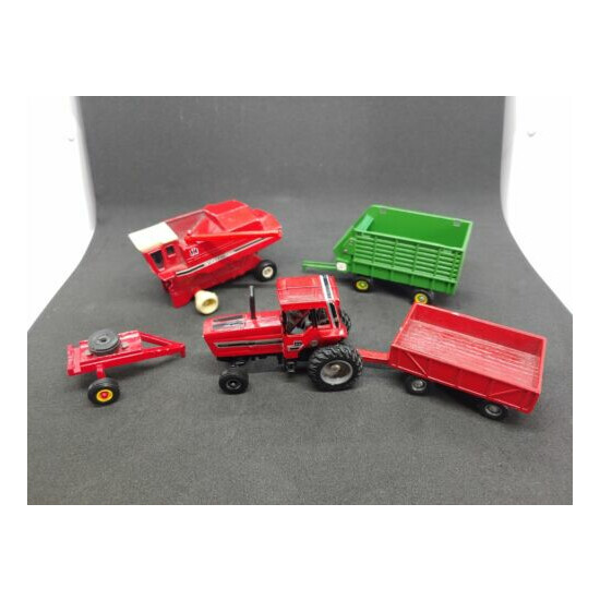 ERTL Lot of Tractor, Harvester and trailers {1}