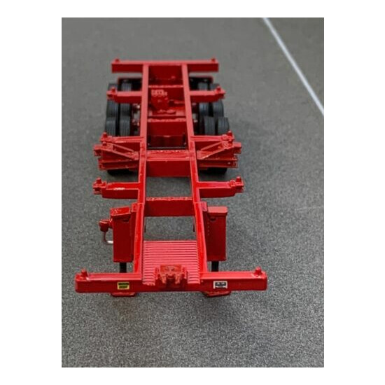 1/64 DCP RED 40' TRI AXLE CONTAINER TRAILER {3}