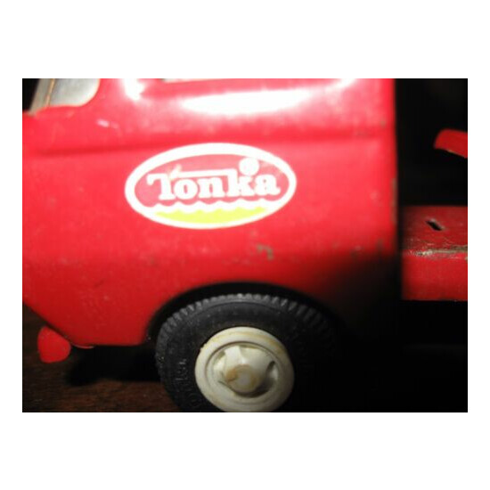 Vintage Red Metal Tonka Fire Truck with Trailer & Ladder {3}
