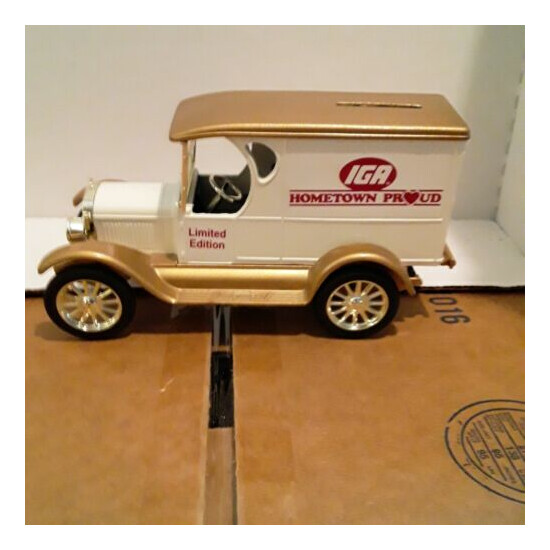 ERTL IGA Limited Edition Replica Chevrolet 1923 Delivery Van Die-Cast Money Bank {1}
