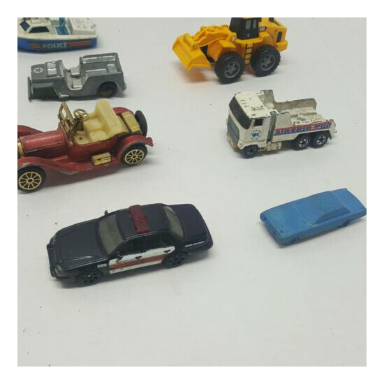 Matchbox Toy Car and misc Lot 20  {2}