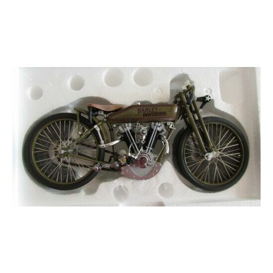 1927 Harley Davidson 8 valve motorcycle racer 1:10 Die Cast Metal 8 in. COA box {6}
