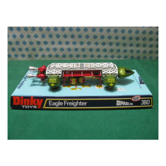 Freighter Eagle Space 1999 / Gerry Anderson - Dinky Toys MIB {2}