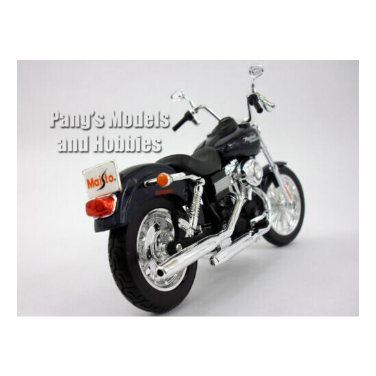 Harley - Davidson Dyna Street BOB 1/12 Scale Die-cast Metal Model by Maisto {4}