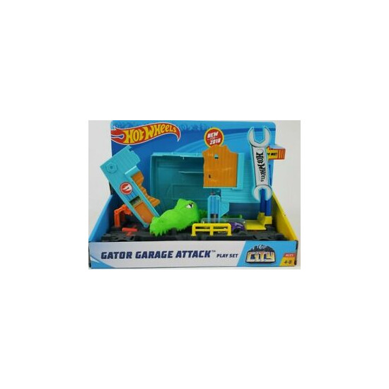 Hot Wheels City Gator Garage Attack Play Set {1}