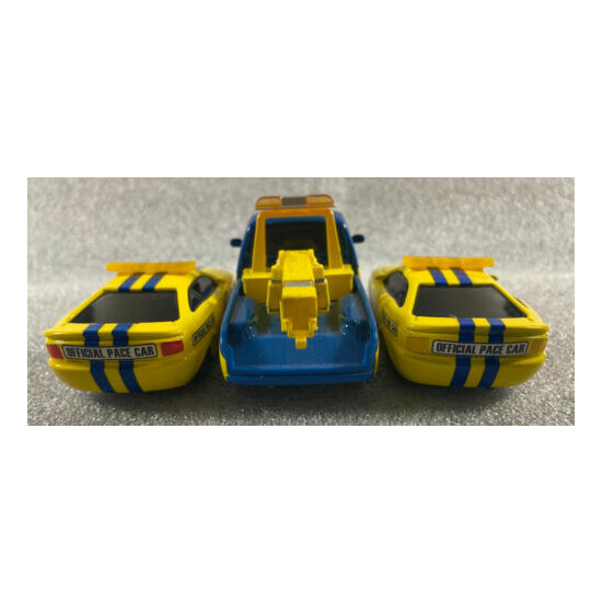 Disney Pixar Cars Piston Cup Charlie Checker Pace Car (2 Variants) & Tow Truck {2}