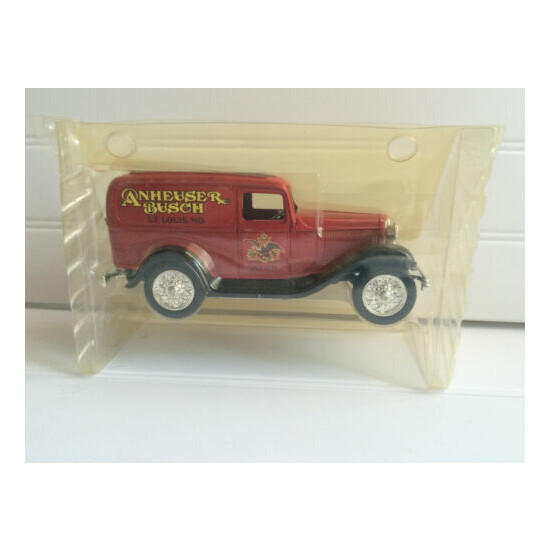 Ertl '32 Ford Panel "Anheuser Busch" Delivery Bank Die-Cast Metal Collectible {5}